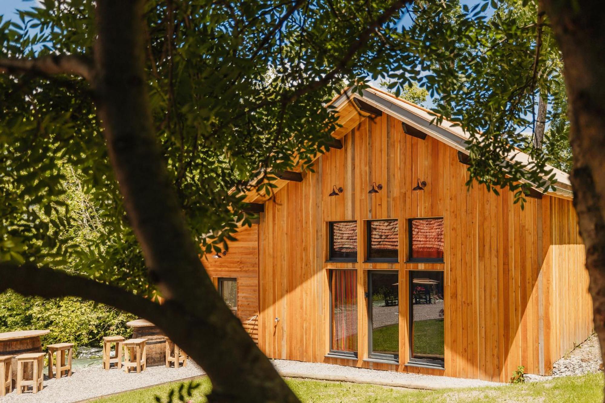 Les Cabanes Du Dauphine Et Logis A La Ferme แก็ป ห้อง รูปภาพ