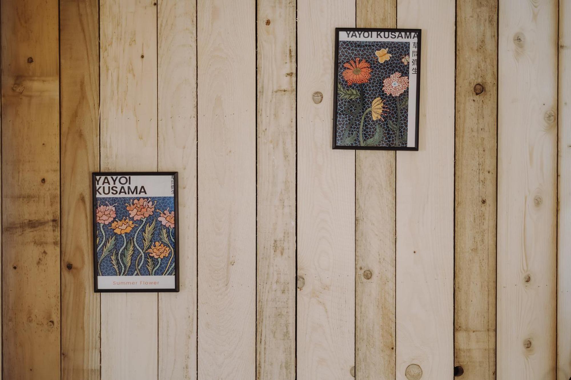 Les Cabanes Du Dauphine Et Logis A La Ferme แก็ป ห้อง รูปภาพ